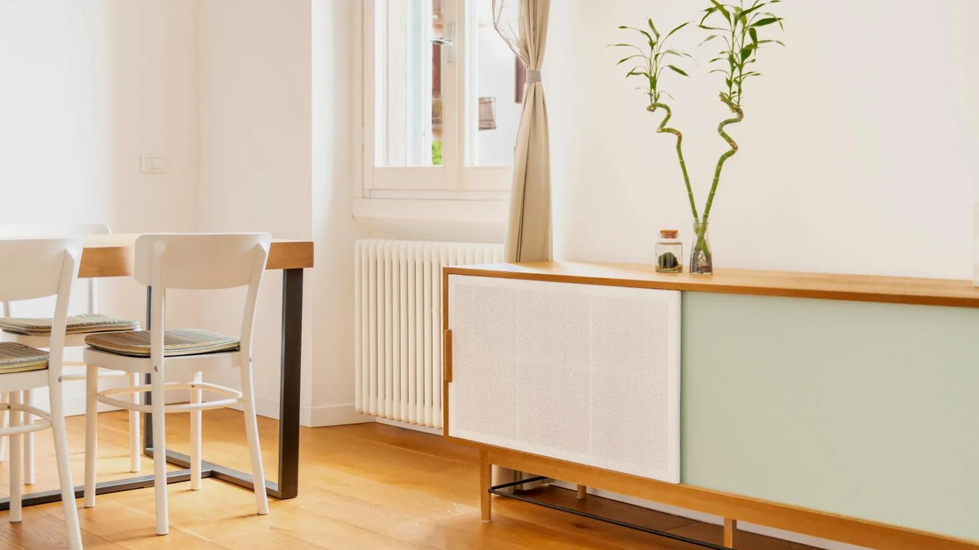 Milano Isola - Bright 2-Room Apartment With Balcony